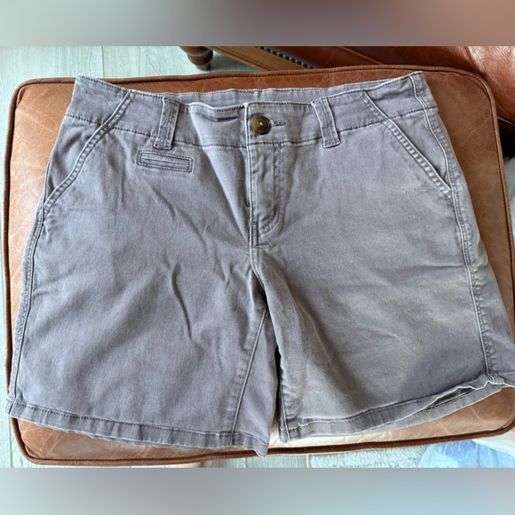 Maurices Pants - Maurices Taupe Stretch Shorts | Size 5/6 | Casual Cotton Spandex Blend